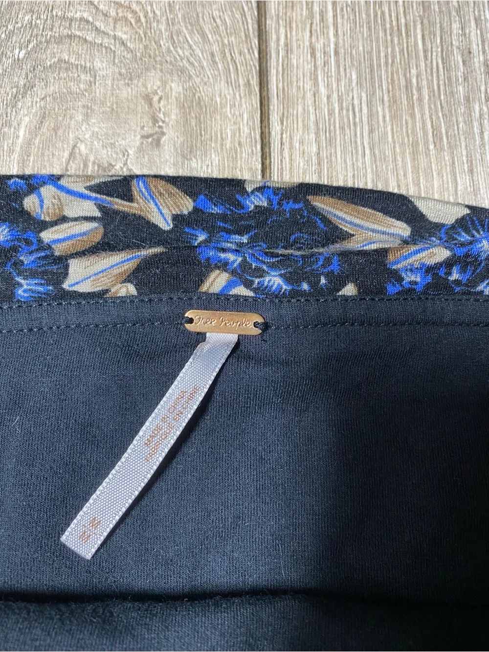 Free People Essential Scrunch Mini Skirt Black Blue Combo Floral Size Medium